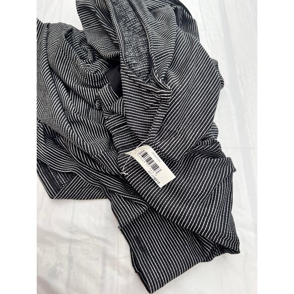 Daily Ritual Women's Supersoft Terry Short-Sleeve Scoop-Neck Romper Size M - Picture 3 of 11